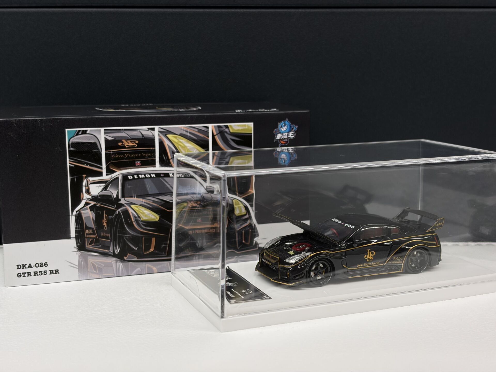 DEMO KING NISSAN GT-R R35 LIBERTY WALK 1:64