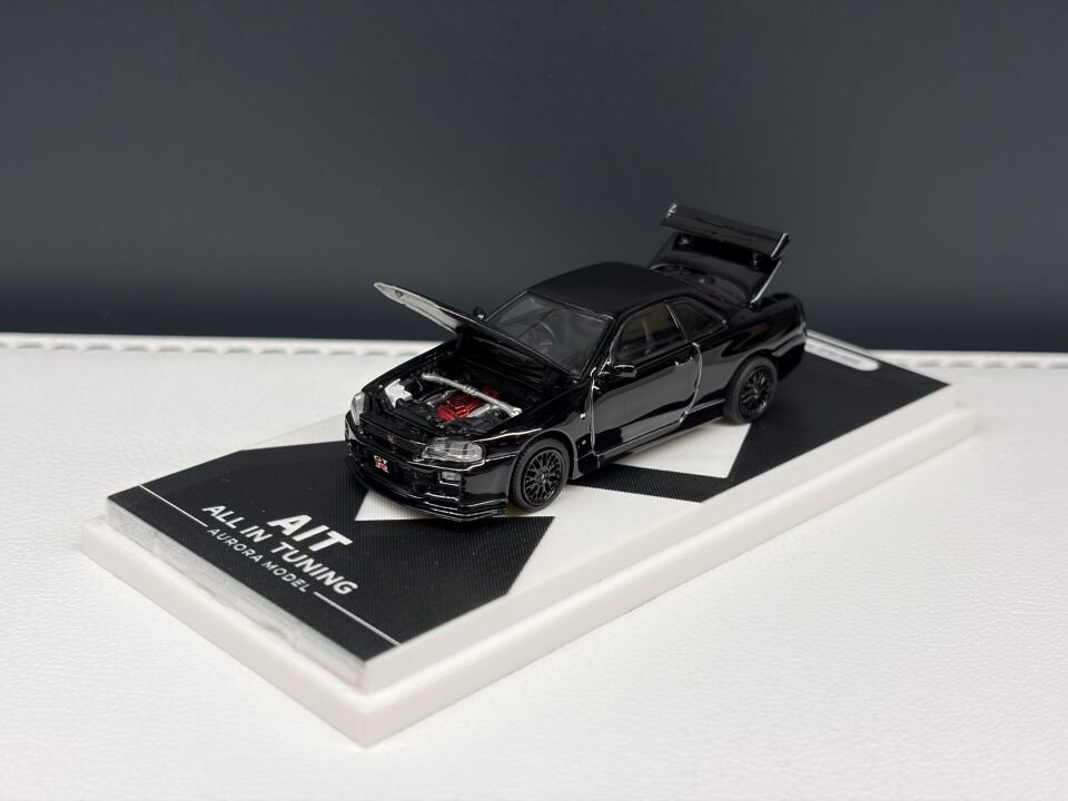 AURORA MODEL NISSAN SKYLINE GT-R R34 1:64