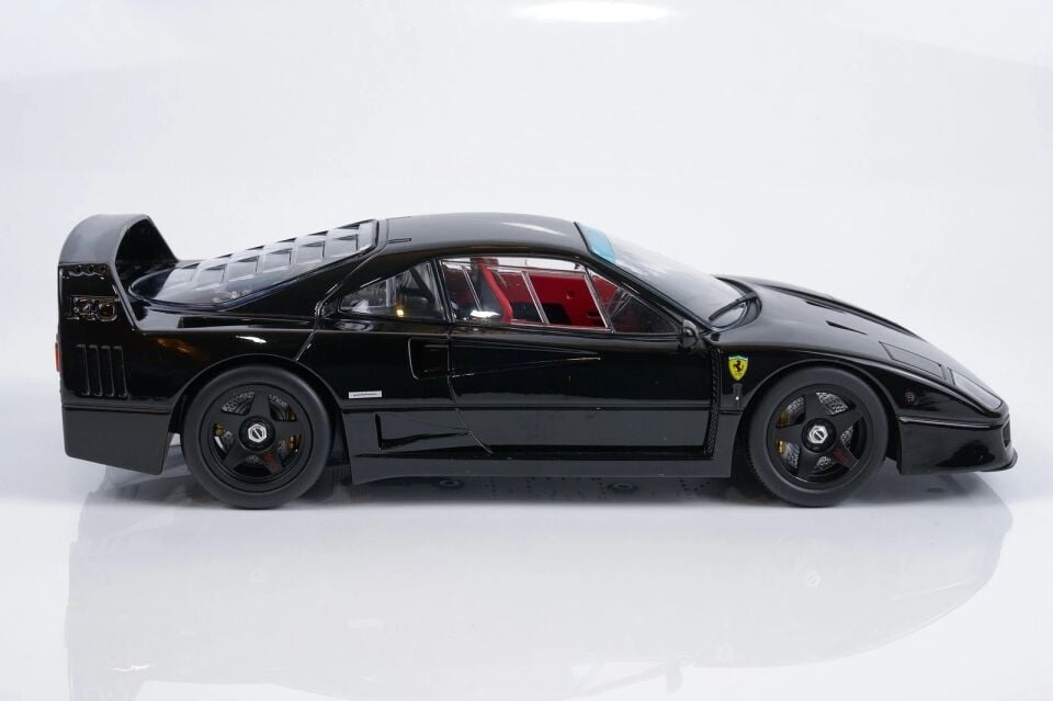 KK Scale - 1:18 Ferrari F40 Lightweight (1990) Black - Diecast Model