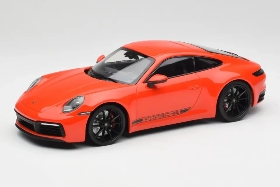 MINICHAMPS PORSCHE 911 CARRERA 4S 2019 (155067327) 1.18
