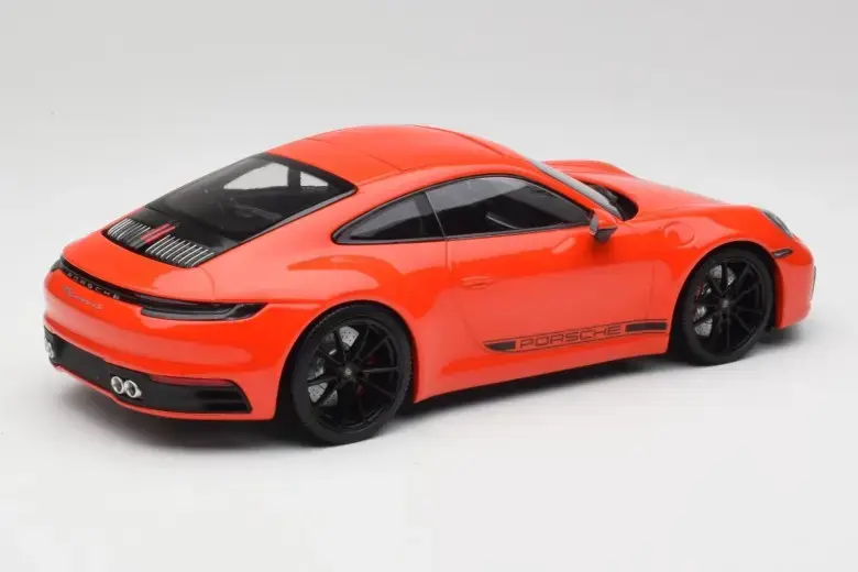 MINICHAMPS PORSCHE 911 CARRERA 4S 2019 (155067327) 1.18