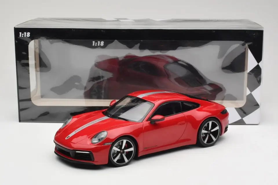 MINICHAMPS PORSCHE 911 CARRERA 4S 2019 (155067326) 1.18