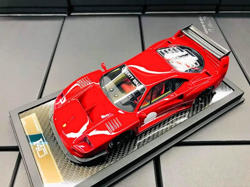 VIP SCALE LWBK FERRARİ F40 RED 1/18  (18033)