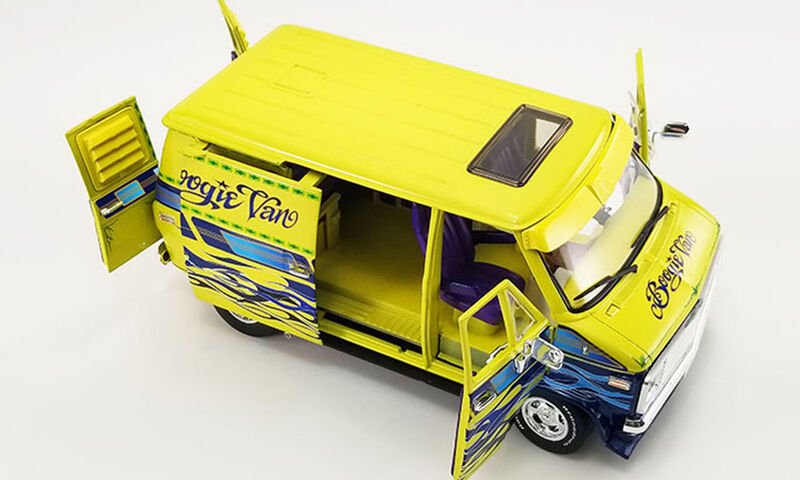 ACME CHEVROLET G-SERIES VAN 1976 1:18