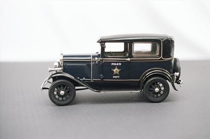 MOTOR CITY CLASSIC FORD POLICE DEPT 1931 1:18 (43008)
