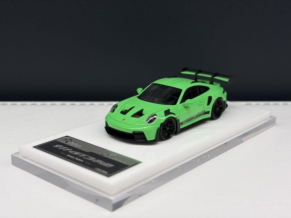 FUELME PORSCHE 911 GT3 RS LIZARD GREEN 1:64