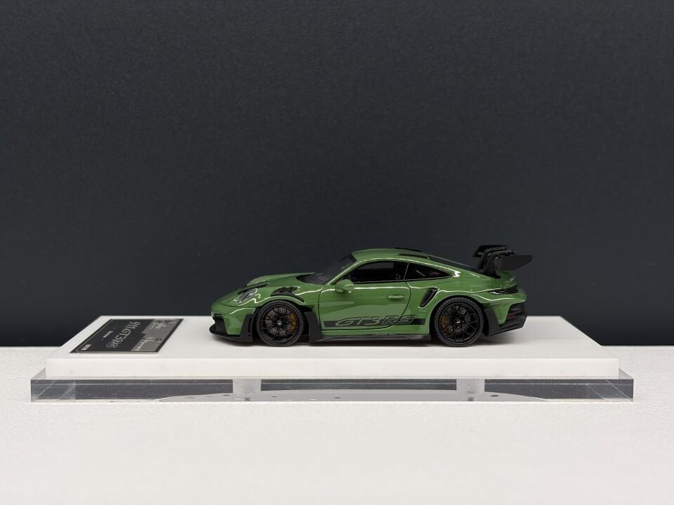 FUELME PORSCHE 911 GT3 RS OLIVE GREEN 1:64