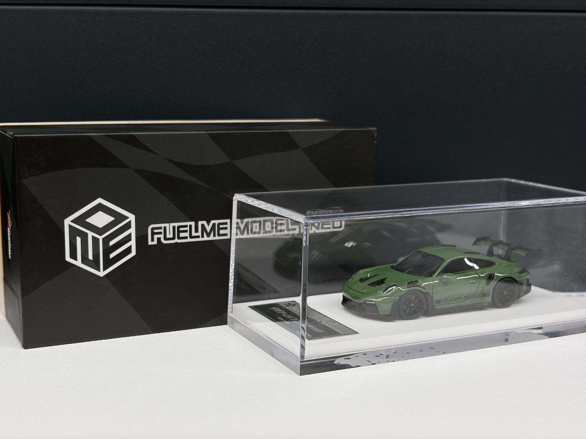 FUELME PORSCHE 911 GT3 RS OLIVE GREEN 1:64