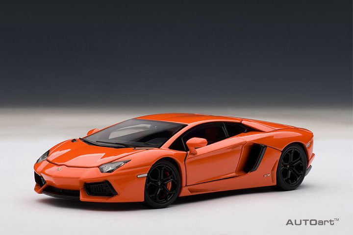 AUTOART AVENTADOR LP700 4 1:43 (54647)