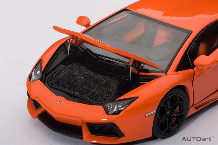 AUTOART AVENTADOR LP700 4 1:43 (54647)
