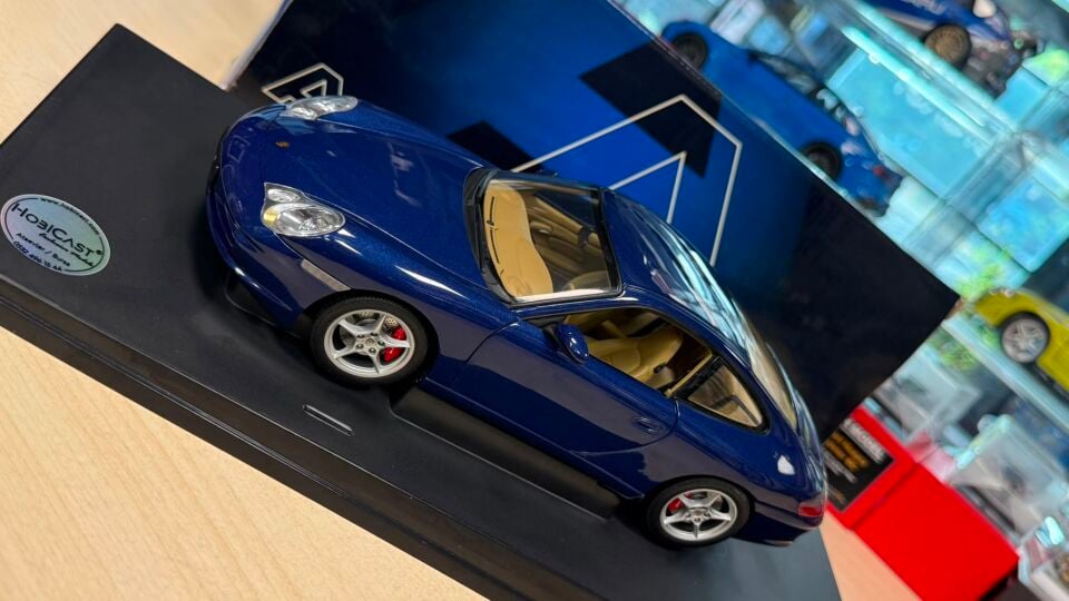 AUTOart Performance Porsche 911 Coupe Facelift Scale 1:18 Model 77851 Lapis Blue  seventh-generation (903) Business