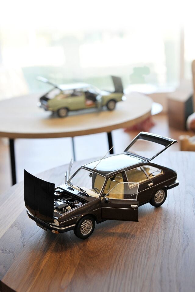 NOREV Renault 30 TX 1981 Bronze Brown metallic 1:18