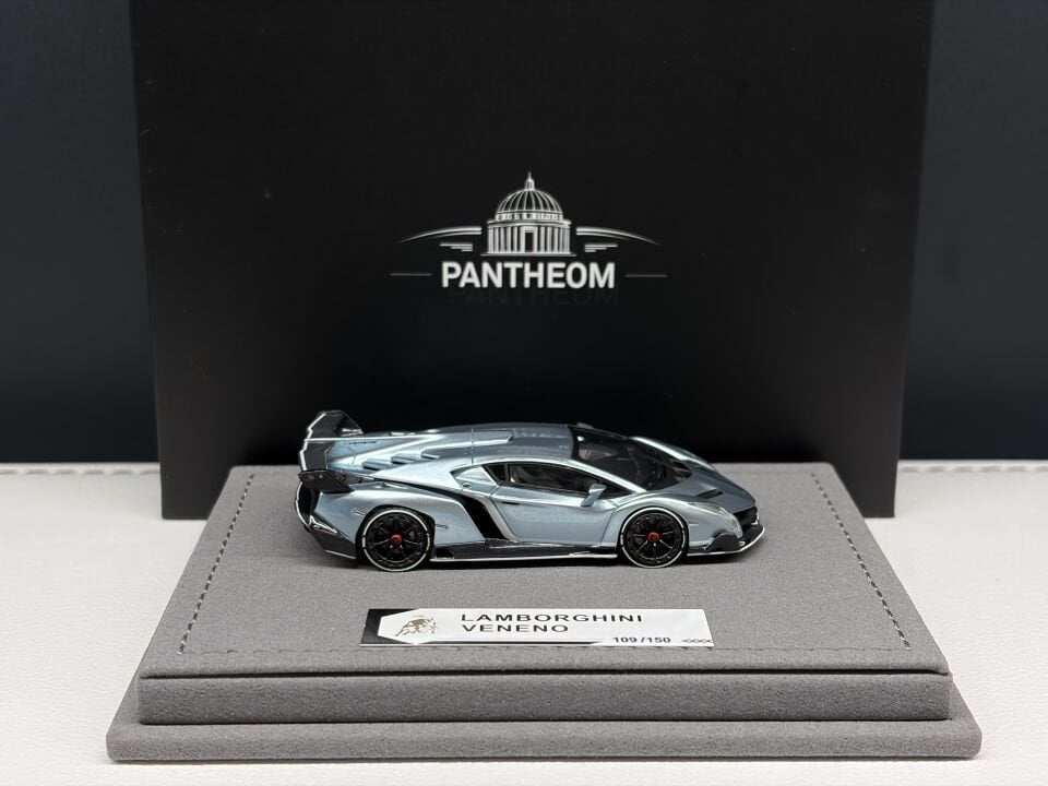 PANTHEOM MODEL LAMBORGHINI VENENO ICE BLUE 1:64