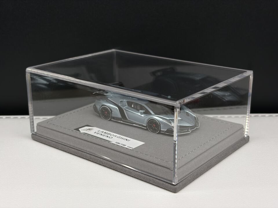 PANTHEOM MODEL LAMBORGHINI VENENO ICE BLUE 1:64