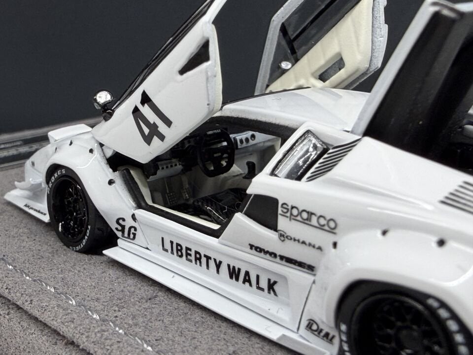 TOPART LAMBORGHINI COUNTACH LB WORKS 1:64