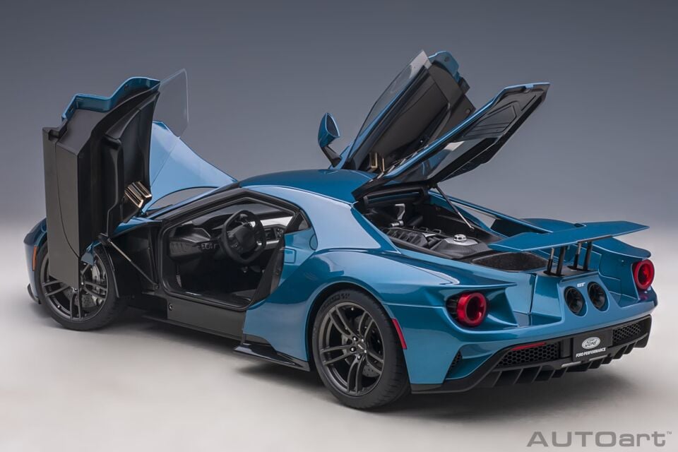 1:12 Autoart  Ford GT 2017 Liquid Blue