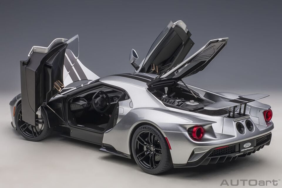 1:12 Autoart Ford GT 2017 (Ingot Silver)