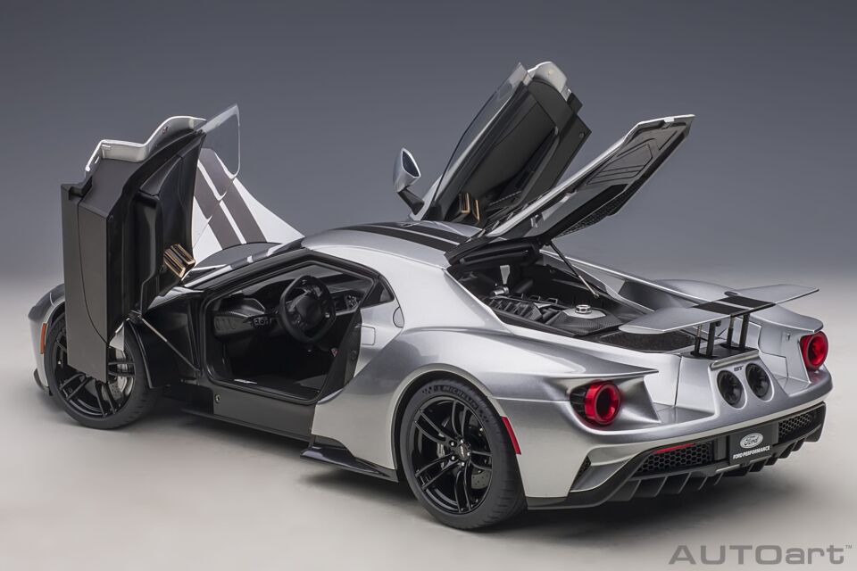 1:12 Autoart Ford GT 2017 (Ingot Silver)
