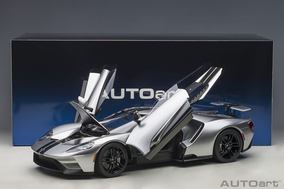 1:12 Autoart Ford GT 2017 (Ingot Silver)