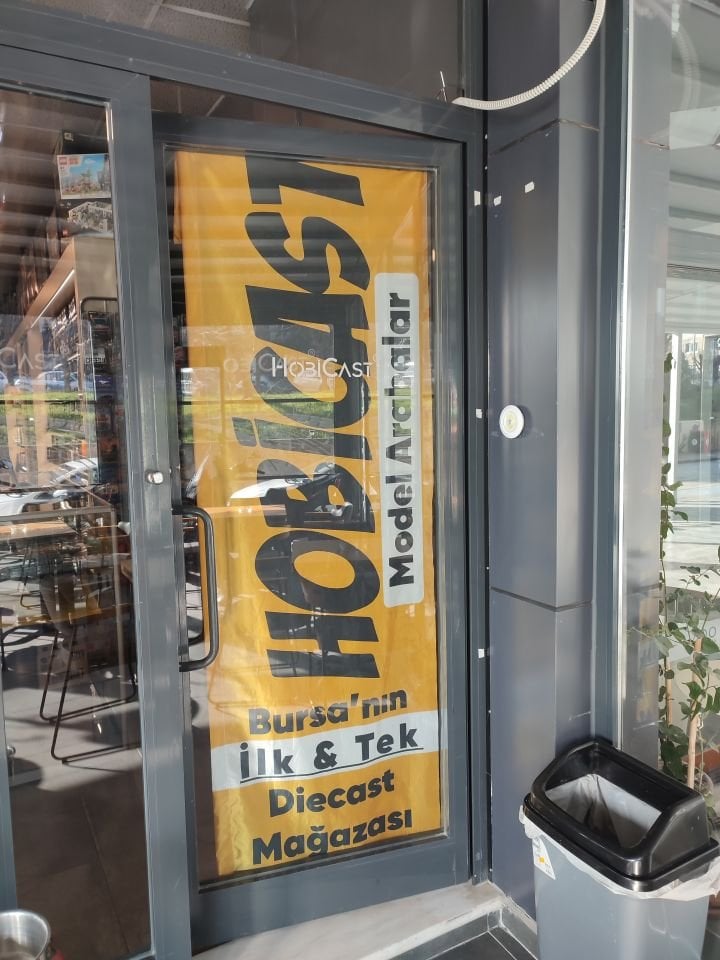 MINI GT BENTLEY MULTINER BACALAR 1:64 (406)