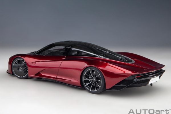 1:18 Autoart  McLaren Speedtail (Volcano Red)
