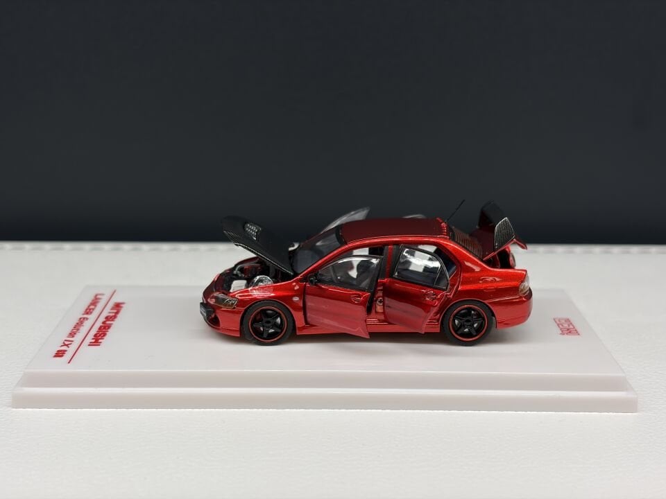 IHCM MITSUBISHI LANCER EVO IX GSR 1:64