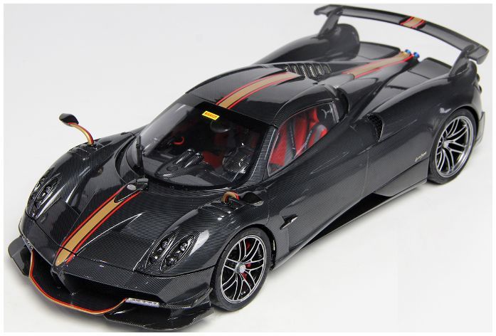 LCD MODELS PAGANİ HUAYRA ROADSTER BC LCD18008-CARBON BLACK