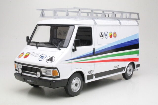IXO 1/18 - FIAT 242 Abarth - Technic Assistance 1980