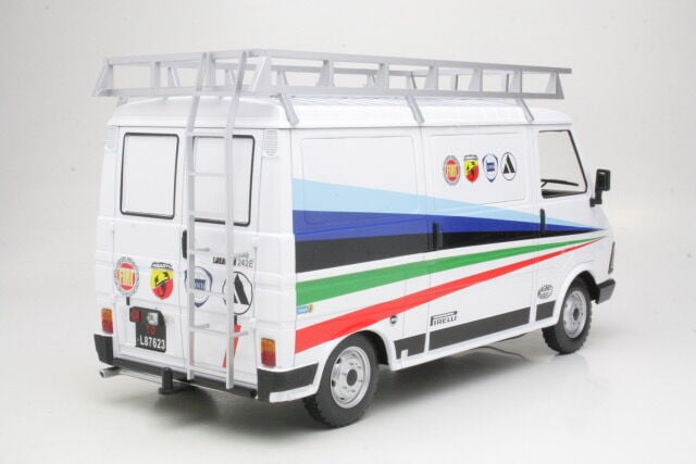 IXO 1/18 - FIAT 242 Abarth - Technic Assistance 1980