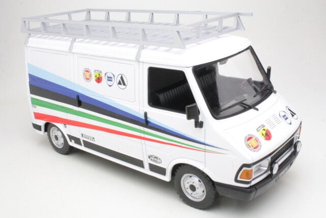 IXO 1/18 - FIAT 242 Abarth - Technic Assistance 1980