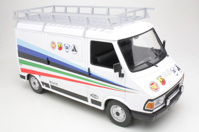 IXO 1/18 - FIAT 242 Abarth - Technic Assistance 1980