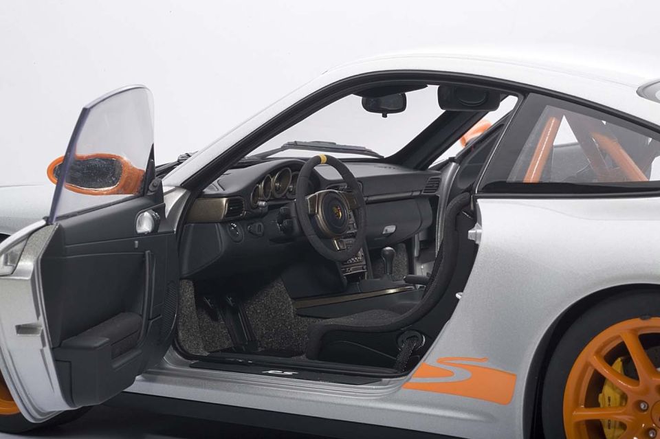 AUTOART 1:12 SİGNATURE PORSCHE 911 (977) GT3 RS  12119 DİECAST