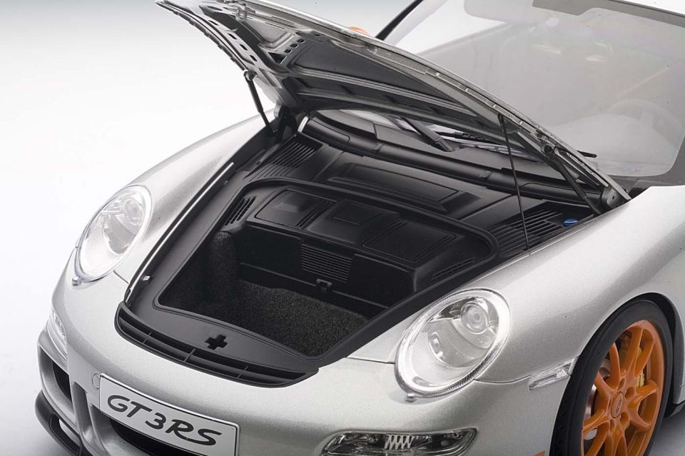 AUTOART 1:12 SİGNATURE PORSCHE 911 (977) GT3 RS  12119 DİECAST