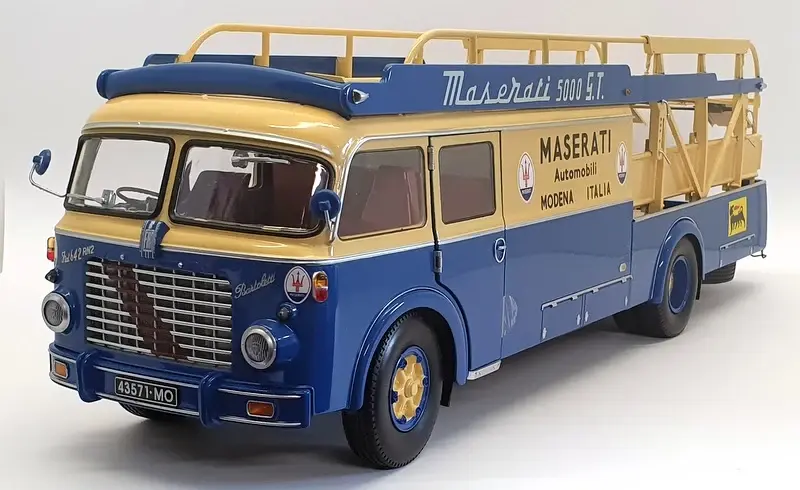 Fiat 642 RN2 Bartoletti Maserati Race Car Transporter 1957 blue / yellow 1:18 CMR