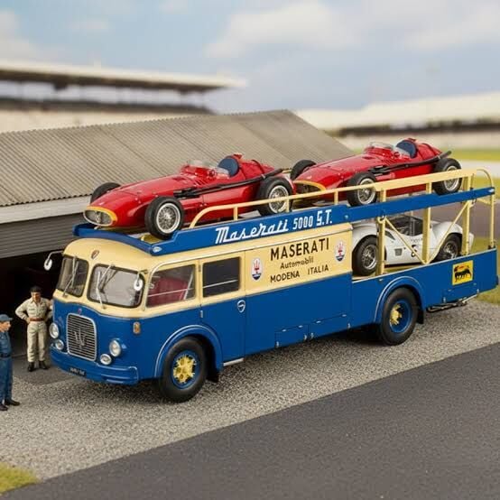 Fiat 642 RN2 Bartoletti Maserati Race Car Transporter 1957 blue / yellow 1:18 CMR