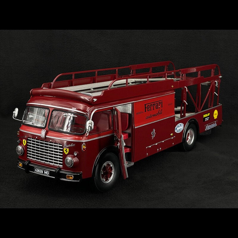 1:18 CMR 1957 Fiat 642 RN2 Bartoletti Ferrari Racetransporter