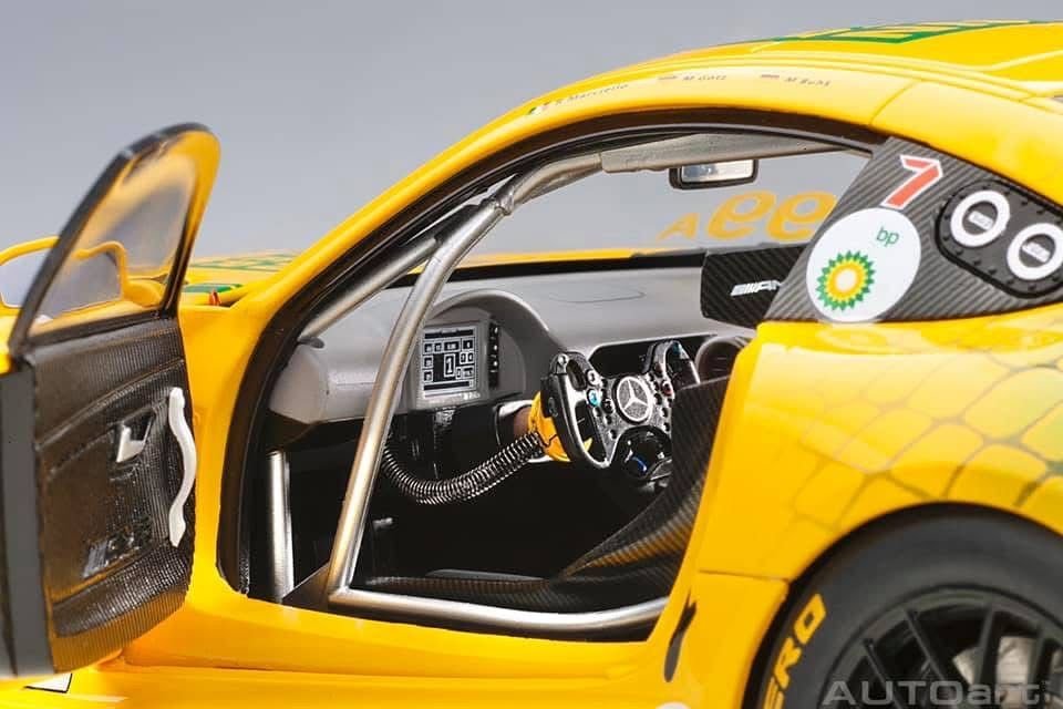AUTOART 1:18 MERCEDES-AMG GT3 TEAM GRUPPE M RACING BATHURST 12 HOUR 2019 M.BUHK/R.MARCIELLM.GOETZ 81931