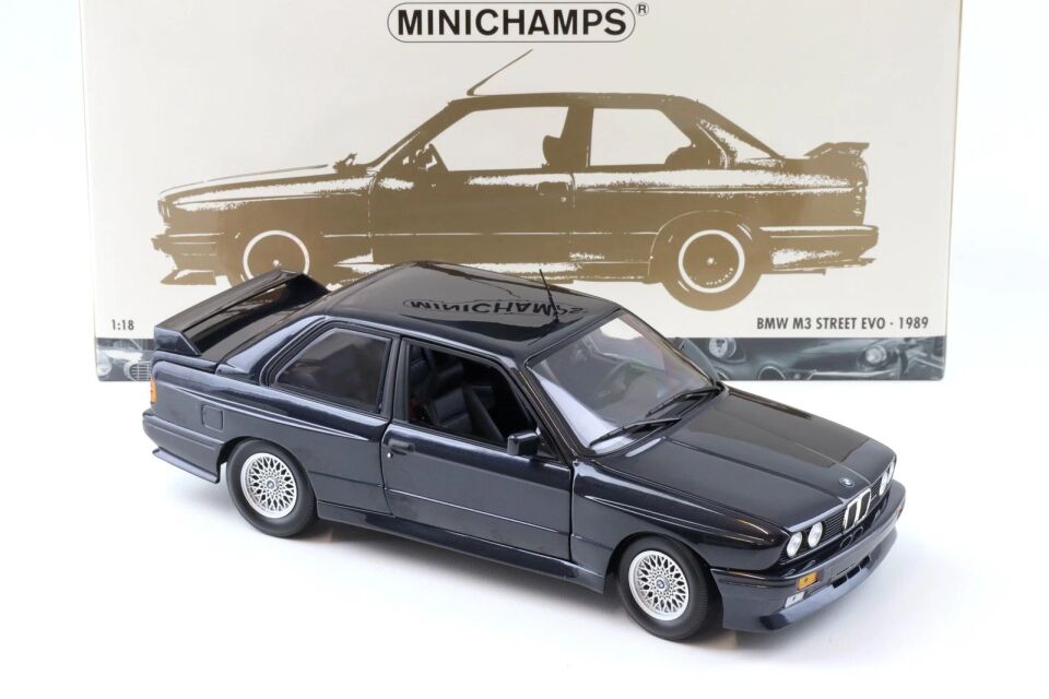MINICHAMPS 1/18 - BMW M3 (E30) - 1989