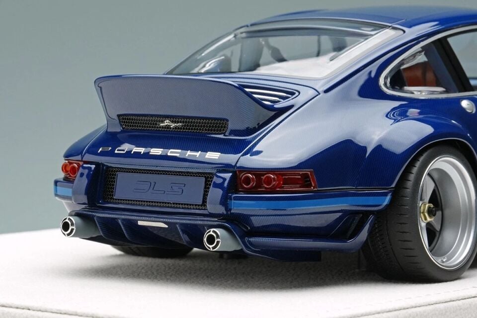 Make Up EIDOLON 1/18 Singer 911 DLS Visible Blue Carbon EML018X JDM