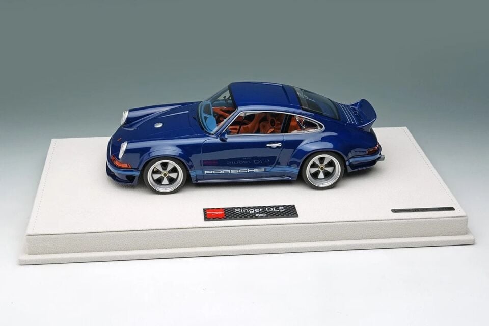 Make Up EIDOLON 1/18 Singer 911 DLS Visible Blue Carbon EML018X JDM
