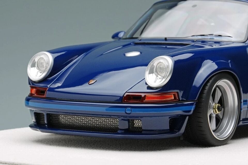 Make Up EIDOLON 1/18 Singer 911 DLS Visible Blue Carbon EML018X JDM