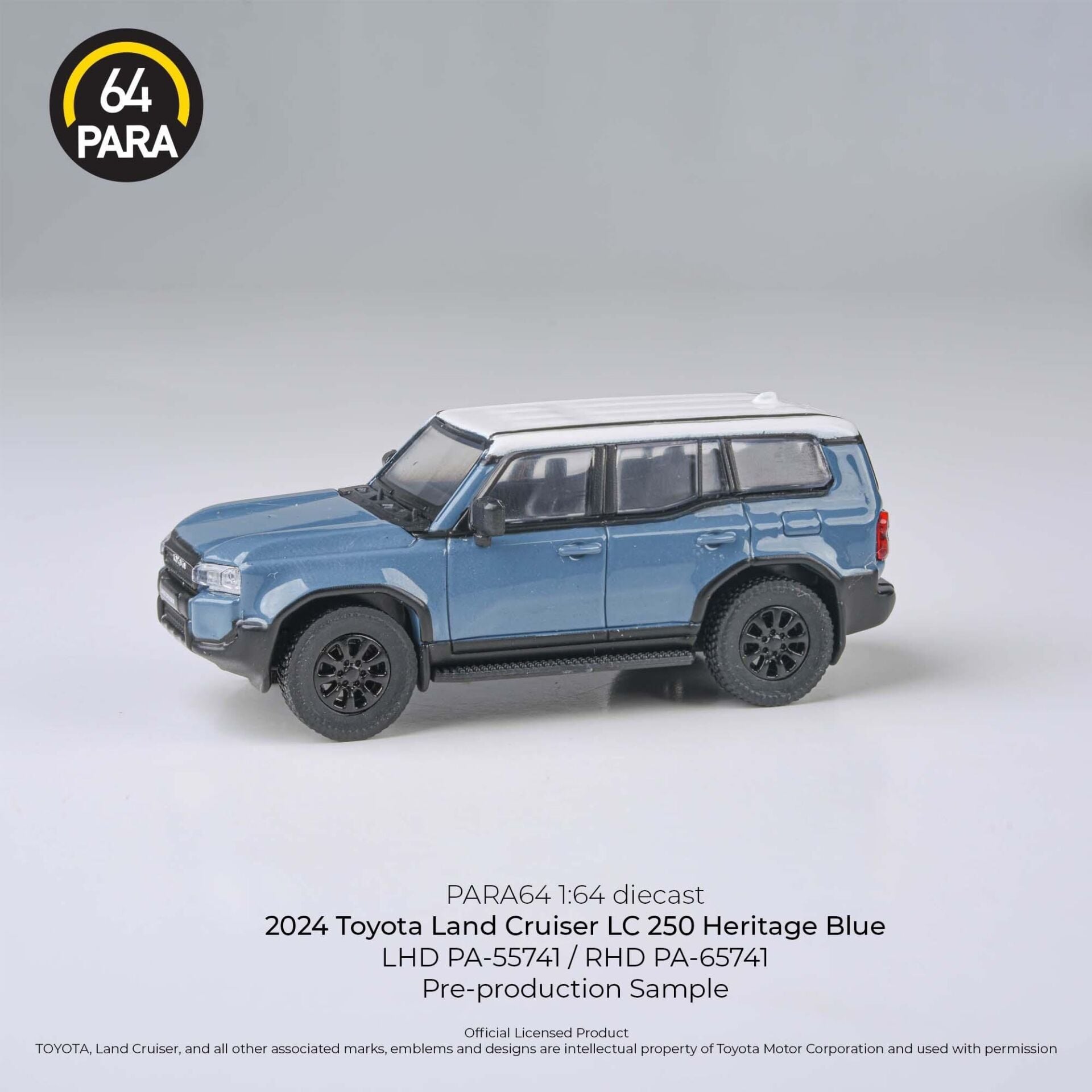 PARA64 TOYOTA LAND CRUISER LC 250 HERITAGE BLUE 1:64