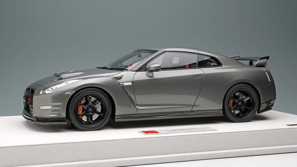 MAKE UP NISSAN GT-R (NISMO R35 CRS Version) 2013 1/18