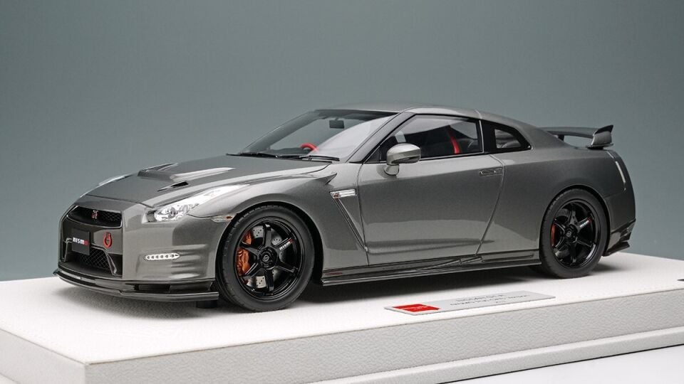 MAKE UP NISSAN GT-R (NISMO R35 CRS Version) 2013 1/18