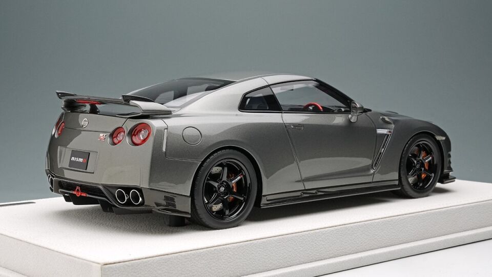 MAKE UP NISSAN GT-R (NISMO R35 CRS Version) 2013 1/18