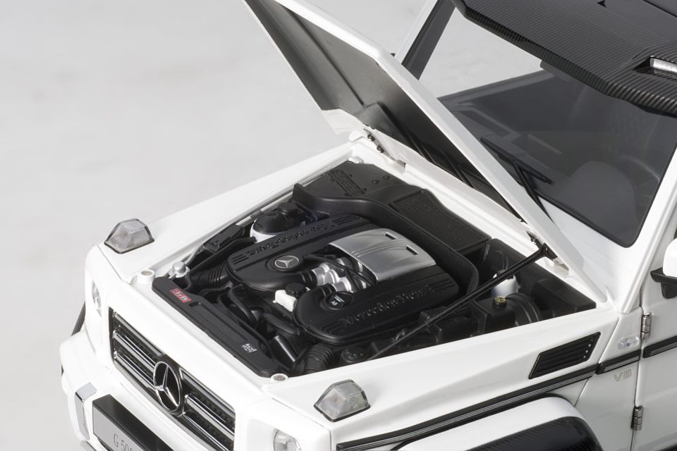 AUTO ART MERCEDES BENZ G500 4×4² (76316) 1:18