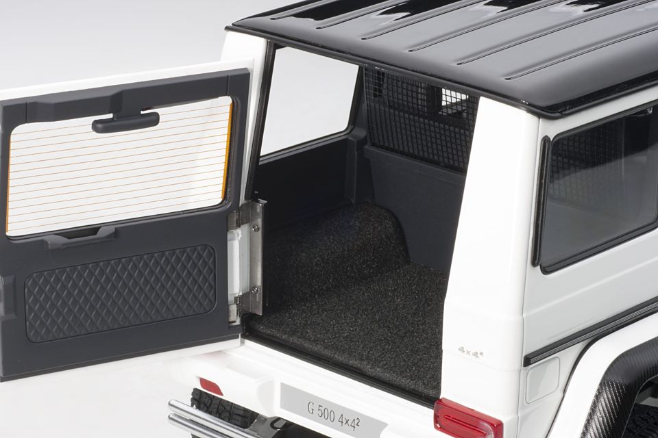 AUTO ART MERCEDES BENZ G500 4×4² (76316) 1:18