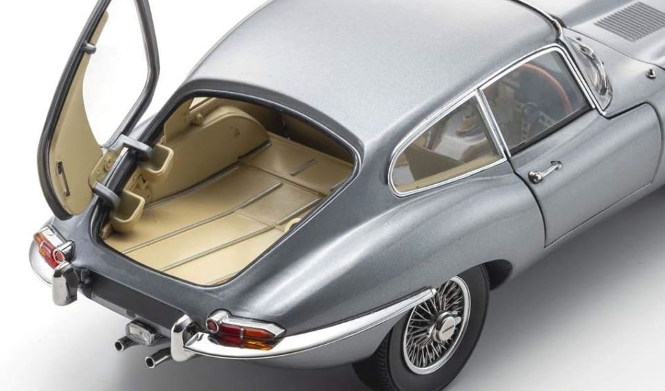 KYOSHO JAGUAR E-TYPE COUPLE MK1 1961 (08954GM) 1:18