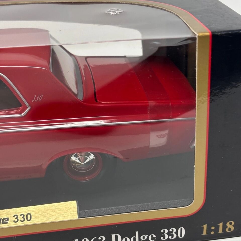 Maisto 1/18 Special Edition 1963Dodge 330