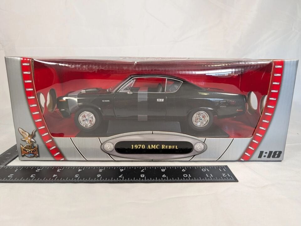 1970 AMC REBEL BLACK 1/18 DIECAST MODEL CAR BY ROAD SIGNATURE